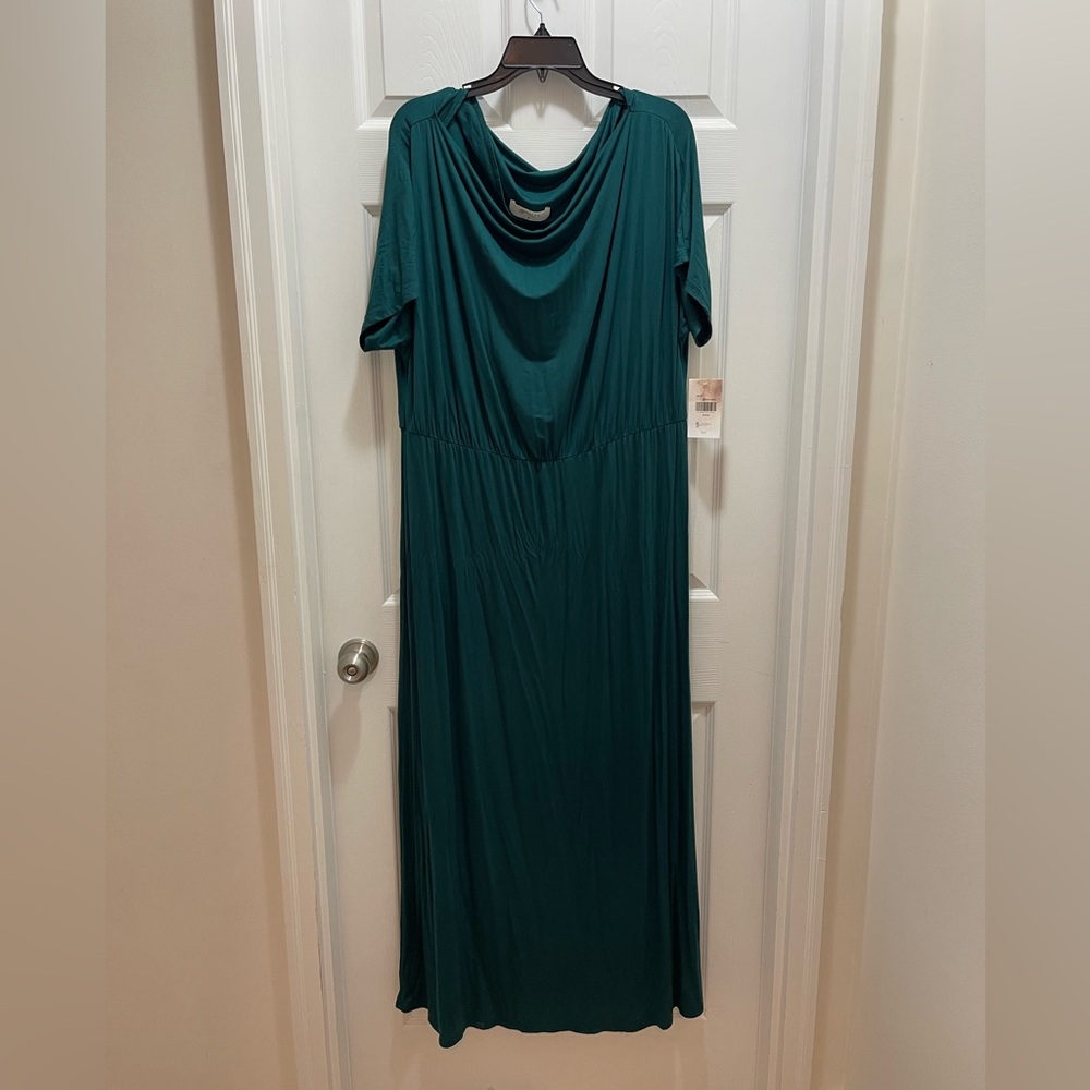 A Beautiful Soul Hunter Green Dress!